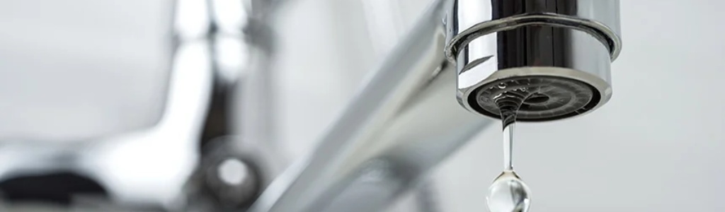 Aljarafesa deja sin efecto las restricciones de usos del agua potable tras la publicación del bando en el BOP