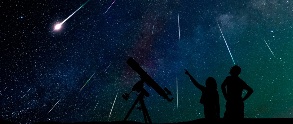 pareja-observando-lluvia-estrellas-3014208