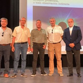 558295306_1247674070723570_7346812681379487052_n