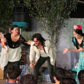 559282266_1250873047070339_5363723624881156843_n